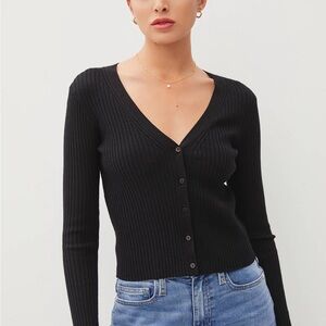 525 Ribbed Cropped Cardigan